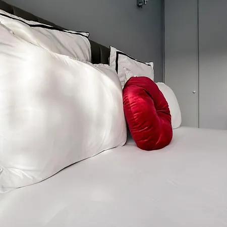 Confluence Apartment Lyon